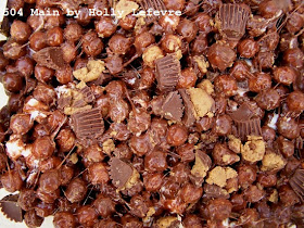 Reese's Puffs Treat Bars with Reese's Miniatures