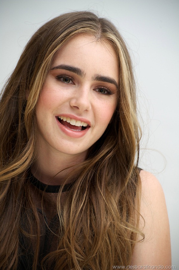 lily-collins-linda-sensual-sexy-lady-desbaratinando-sexta-proibida (21)