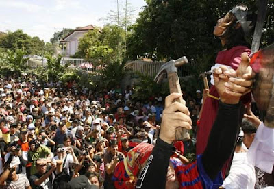 crucification in Philippines