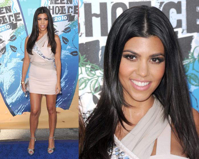 kourtney kardashian hairstyles 2010. +kardashian+haircut+2010