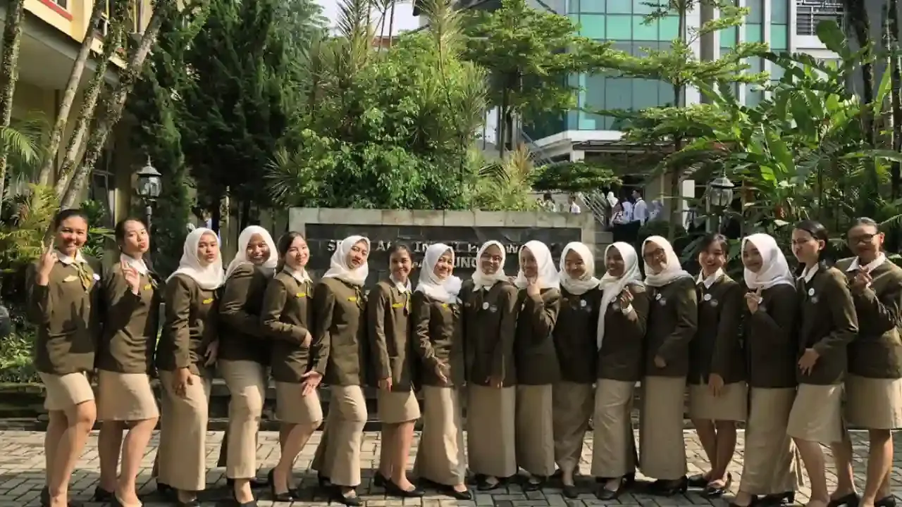 Sekolah Tinggi Pariwisata Bandung