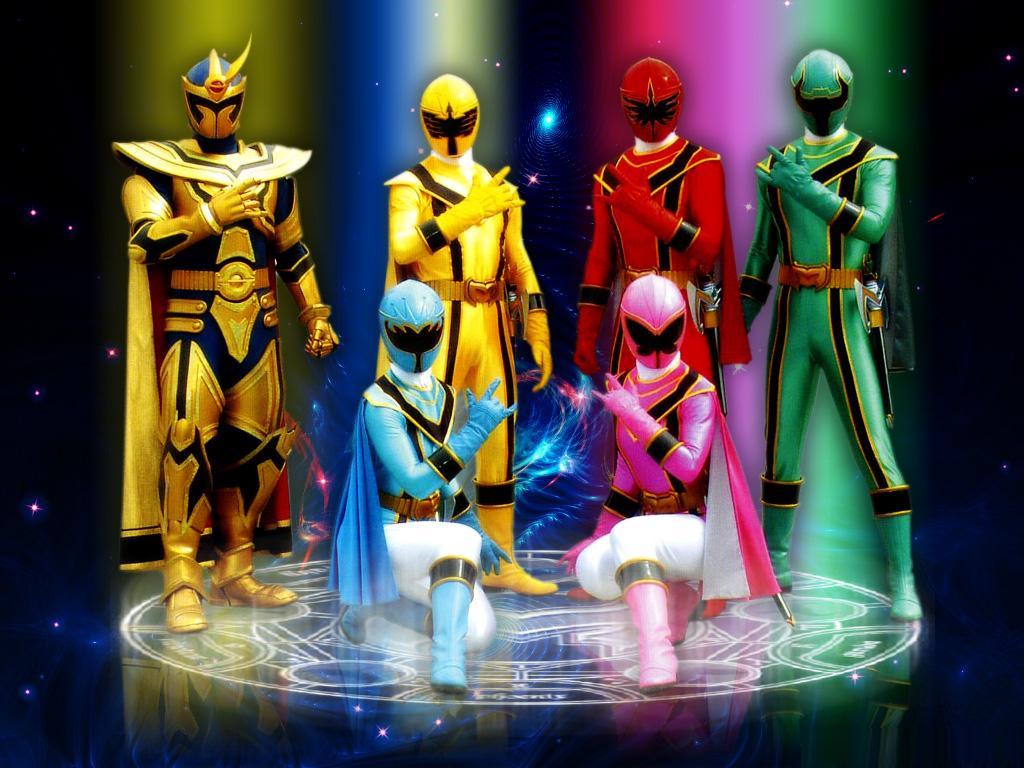 Power Rangers Mystic Force spesso abbreviato in PRMF o semplicemente chiamato Mystic Force ¨ la quattordicesima serie dedicata ai Power Rangers