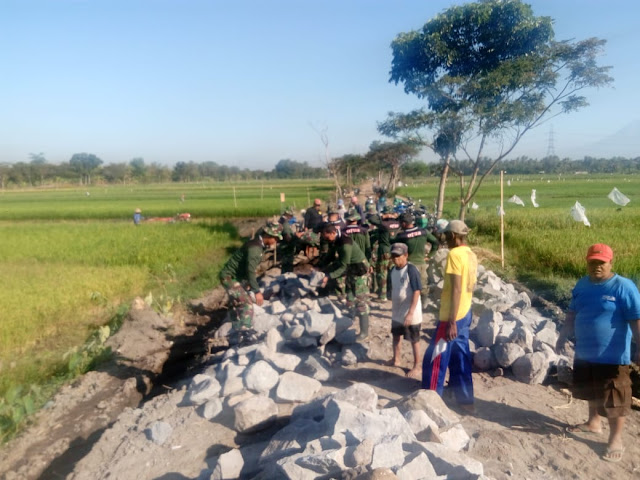Budayakan Gotong Royong Pada TMMD Reg 105 Tahun 2019