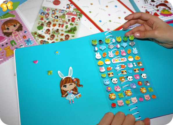 Sticker book et stickers MAJOLO