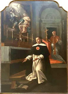 Altare di S. Tommaso d'Aquino In alto si vede una immagine dell'Annunziata, ed alle spalle del Dottore, il Pontefice Pio V