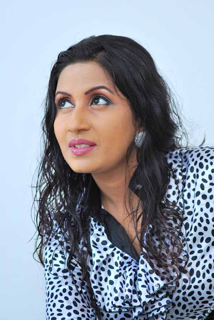 Gayani perera