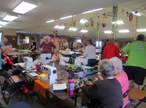 1601080 Jan 14 Quilting In The Clubhouse