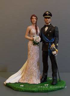 Cake topper sposi matrimonio divisa gala uniforme cerimonia aviazione sciabola sposa abito decorato orme magiche