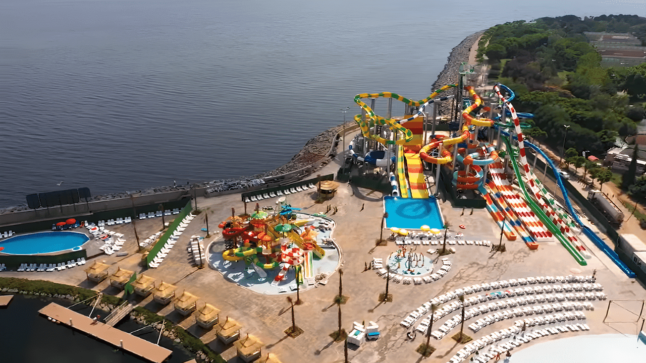 Viaport Tuzla Aquapark Serinlemek için Yaz Eğlencesi