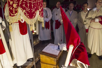 http://interbenavente.es/not/15928/la-devocion-al-cristo-de-la-salud-se-convierte-en-silencio/