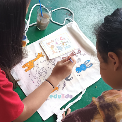 Kreasi Tas Lukis Seruu untuk Anak!