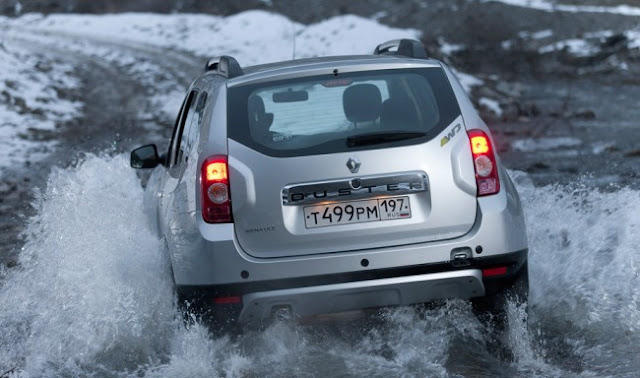 Renault Duster преодоление водной преграды