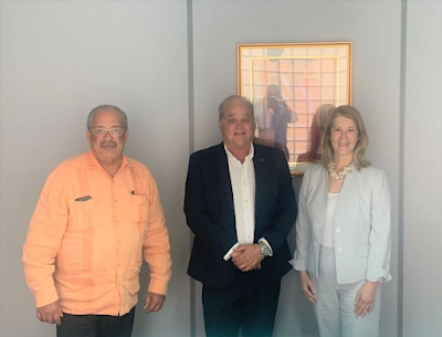 THE CHAMBER OF CURACAO MEETS THE NEW US CONSUL GENERAL  By: JJosephaNews Reading Time:  1:00 mins. Twitter: @JJosephaNews    Willemstad, Curacao. March, 19th, 2022. Mr. Billy Jonckheer, President of the Curacao Chamber of Commerce and Industry, and Mr. John Jacobs, Executive Director of the Chamber, met with Ms. Margy Bond, the new US Consul General.    THE MEETING Billy Jonckheer, President of the Curacao Chamber of Commerce, recently met with the new US Consul General to discuss ways to boost economic cooperation between the two countries. They also discussed the Chamber's, US Consulate's, US agencies', Curacao's Ministry of Education's, and other parties' plans to open a public all-English curriculum school in Curacao in 2023.   Fact Check:  We strive for accuracy and fairness. If you should read or see something that doesn't look right, Contact Us!    To read more from JJosephaNews:  Subscribe to Our YouTube Channel  Follow us on Twitter Like us on Facebook Stay tuned for  more news @JJosephaNews!   #usa #america #canada #uk #love #newyork #instagram #california #travel #instagood #fashion #photography #india #trump #australia #germany #london #follow #dubai #like #france #europe #art #miami #florida #a #italy #nyc #music #curacao #ao #cura #aruba #caribbean #willemstad #korsou #bonaire #island #islandlife #curacaoisland #dushikorsou #rightnowincuracao #travel #dushi #janthiel #curadise #ydk #beach #feelitforyourself #dushicuracao #punda #venezuela #papiamentu #colombia #curacaoproud #love #thisiscuracao #amsterdam   ©2022 JJosephaNews. All rights reserved.