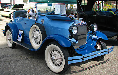 Ford Replica