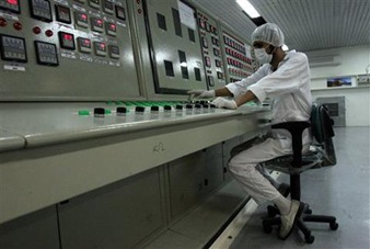 AP_Iran_Nuclear_Uranium_Conversion_2007_480