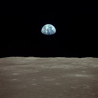 Earthrise seen from the Moon - Apollo 11, Orbit of the Moon