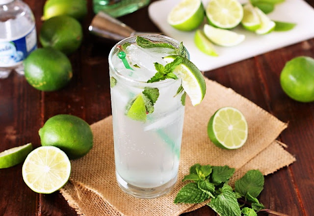 How to Make Mojitos Photo