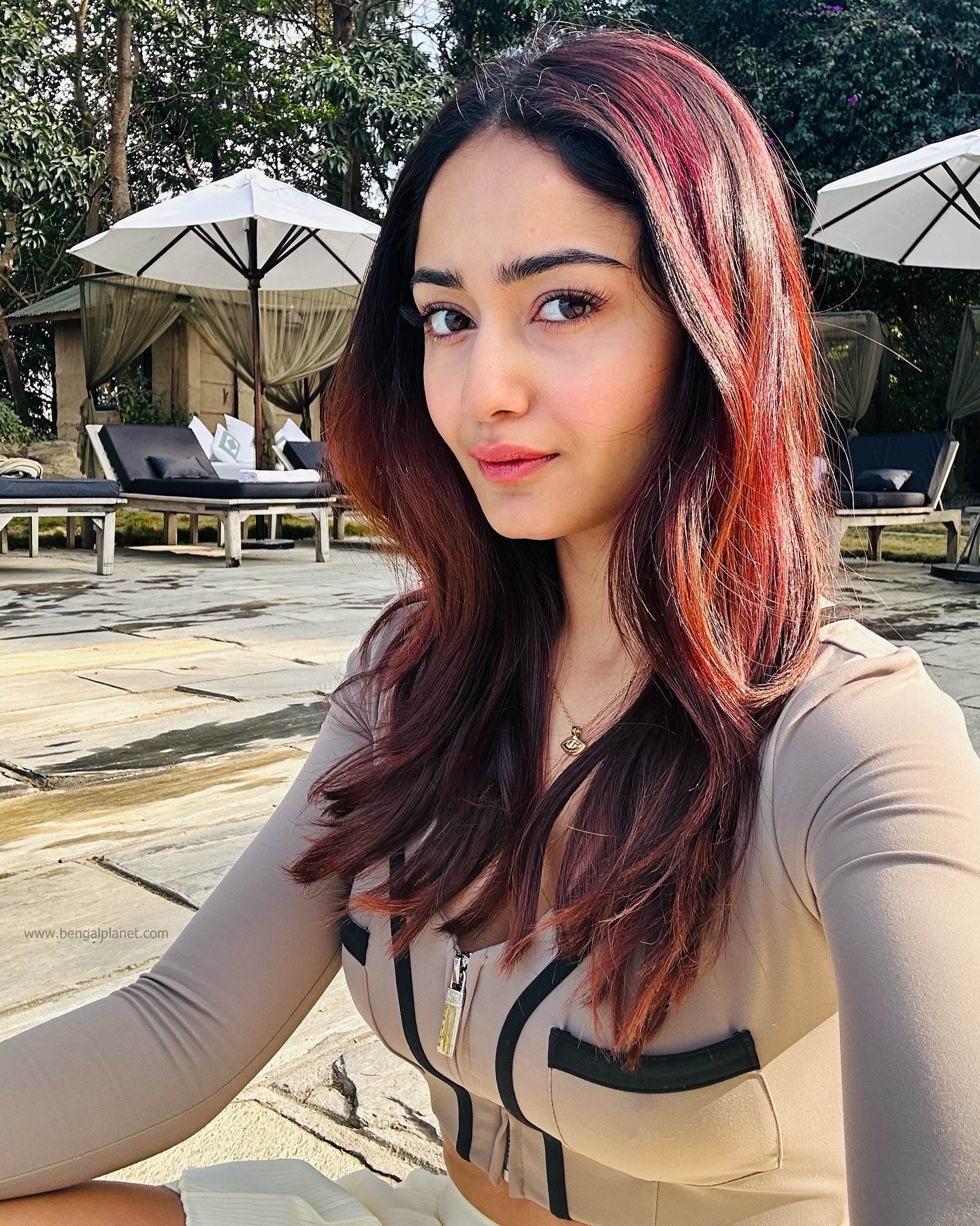 Tridha-Choudhury-looks-chic-hot-and-classy-in-these-pictures-68-Bengalplanet.com