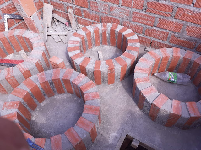 Die vier Turmfenster für der Kirchturm von Casa Grande sind fertig für den Einbau