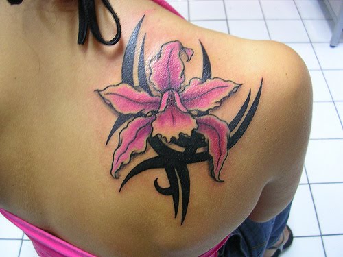 http://femaletattooed.blogspot.com/