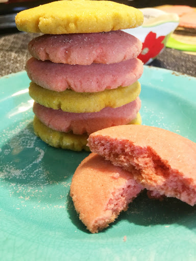 Mexican Pink Cookies (Polvorones Rosas) - The Monday Box