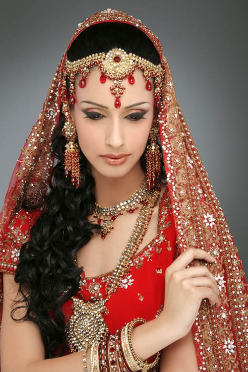 Many traditional Indian weddings feature a bride in red however 