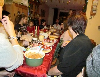 1611035 Nov 26 All Around The Table For Advent