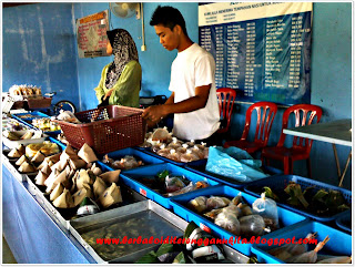 PELBAGAI JENIS KUIH DAN MAKANAN PAGI DI KEDAI KUIH CHE 