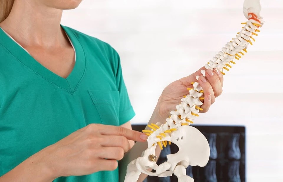 Pain in the coccyx: 10 main causes, methods of treatment and prevention rules