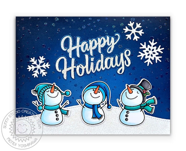 Sunny Studio Christmas Snowmen Card (using Snowman Kisses & Holiday Greetings Stamps, Snowflake Circle Frame & Slimline Nature Border Dies)