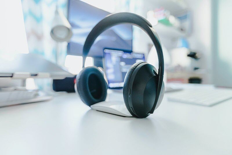 Bose Noise Cancelling Headphones 700, Over-Ear Wireless Headphones