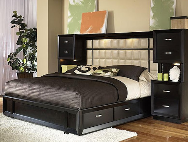 Bedroom Set With Storage