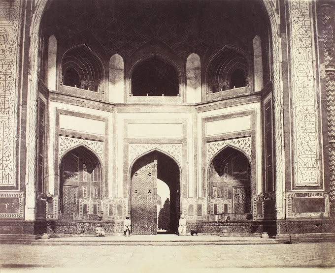 The Main Entrance Gateway (Great Gate) or Darwaza-i-Rauza of Taj Mahal, Agra, Uttar Pradesh, India | Rare & Old Vintage Photos (1858)