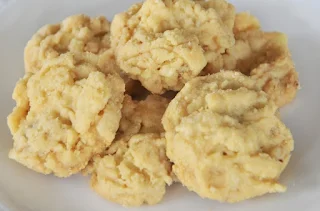 Cara bikin Kue Cookies Kue melinjo - Kumpulan Resep, Resep Cara Membuat Kue Cookies Melinjo Manis Gurih, Just My Ordinary Kitchen...: KUE KERING MELINJO KEJU