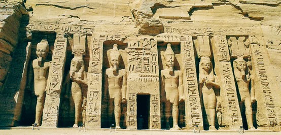 Abu Simbel Nefertari