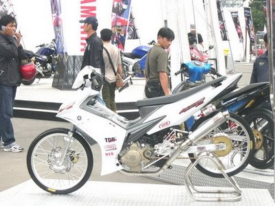 Modif Motor Jupiter MX Putih