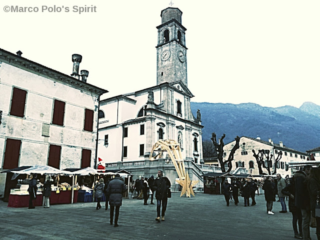 The main square and the town church in Cison