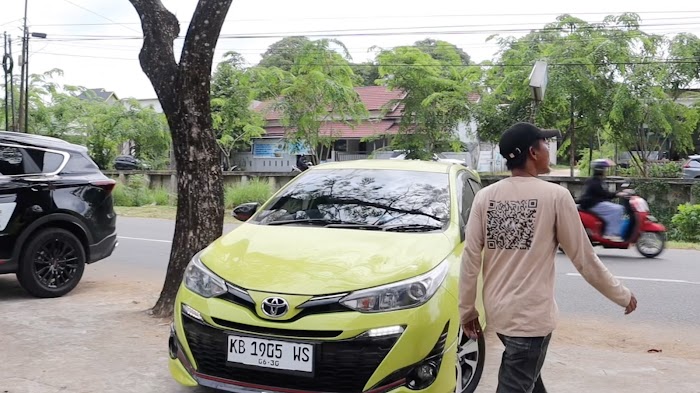 Juru Parkir di Pontianak Terapkan Pembayaran Non-Tunai, Inisiatif Inovatif Dapat Apresiasi Warga