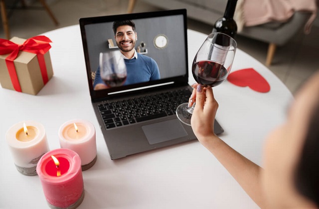 Long Distance Relationship Tips for Couples