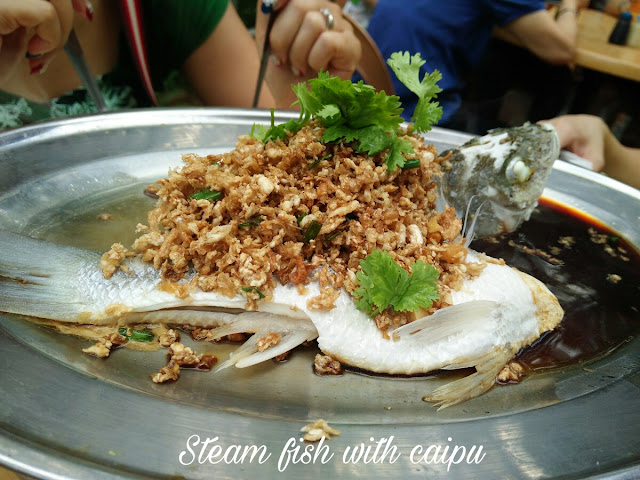 Paulin's Munchies - 252 Live Seafood at Bt. Panjang Community Club - Steam fish with caipu