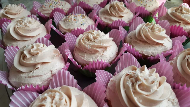 Pretty Pink Cupcakes