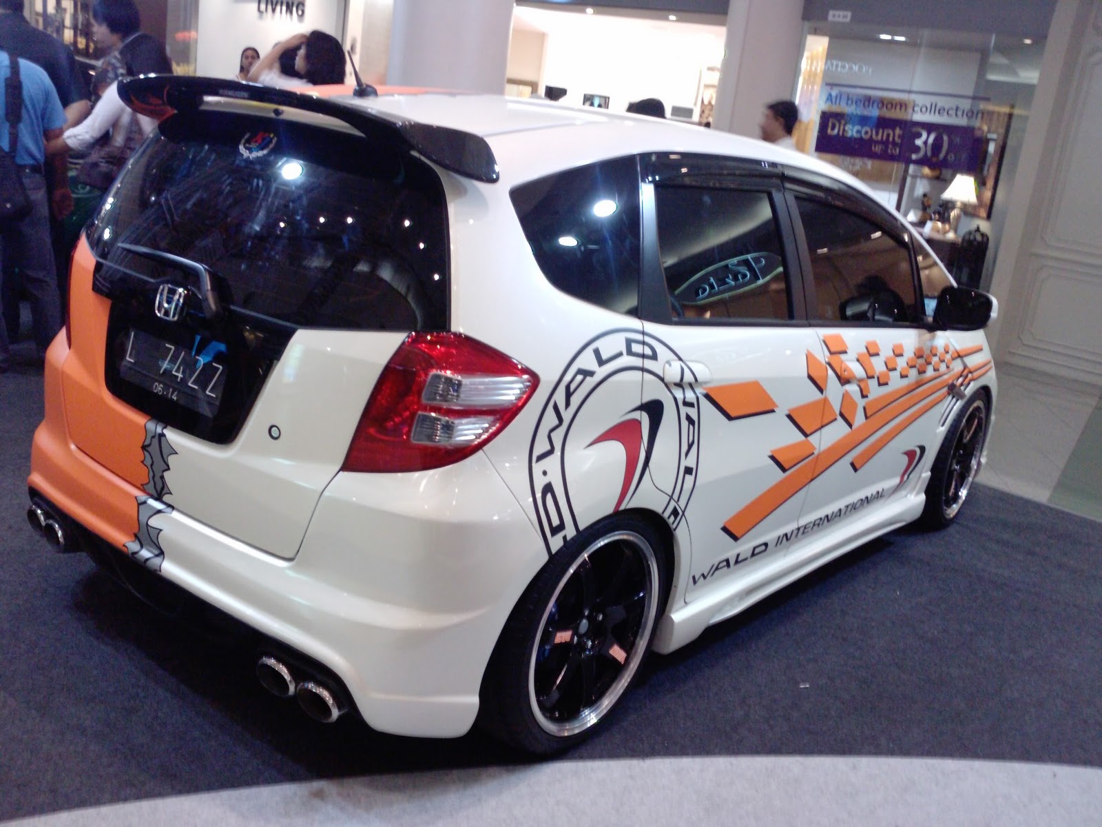 Top Cutting Sticker Mobil Honda Jazz Putih Terbaru Modifotto