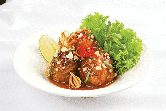 Vịt lộn xào me