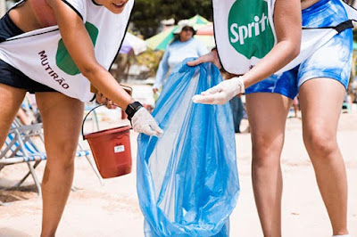 Praia do Cantagalo Ribeira recebe mutirão limpeza Pacto Global ONU Instituto Fundo Limpo Foto Hannah Carvalho