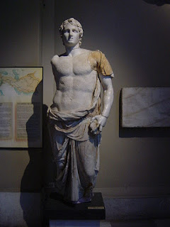 Makedon Kralı büyük iskender heykeli