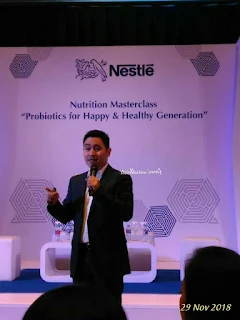 Nestle, lacto grow, probiotik, prebiotik, saluran cerna, sistem pencernaan pada tubuh manusia, contoh makanan probiotik, apa itu probiotik, macam macam produk susu, macam macam produk nestle, Lactobacillus reuteri, Lactobacillus rhamnosus, Bifidobacterium lactis,  Dr. dr. Ariani D. Widodo, SpA (K), Dokter Spesialis Anak, dr. Ray Basrowi, MKK selaku Head of Medical & Nutrition Services Nestle Indonesia,  Prof. Yvan Vandenplas, selaku Ketua Departemen Anak University Hospital Brussels, Belgia, CERELAC Bubur Sereal Susu, LACTOGROW, DANCOW Advanced Excelnutri+, dan susu pertumbuhan NANkid pHPro, Nutrition Masterclass Probiotics for Happy & Healthy Generation, Ayana Mid Plaza, hotel,