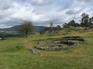 Celtiberia: Hill-fort of Castrolandin   By E.V.Pita (2017)  http://archeopolis.blogspot.com/2017/05/celtiberia-hill-fort-of-castrolandin.html   Castro de Castrolandin (Cuntis)  Por E.V.Pita (2017)