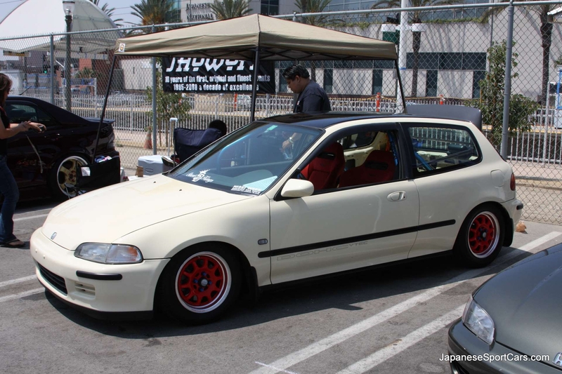 Nih Mobil Sport 2 Pintu Jaman Dulu Yang Bisa Lo Tebus 