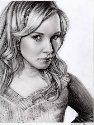 Incredible Female Portrait Drawings