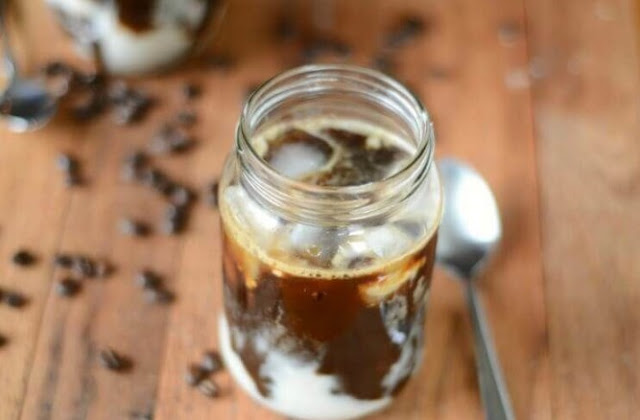 Coconut Milk Thai Iced Coffee #coffee #drinks